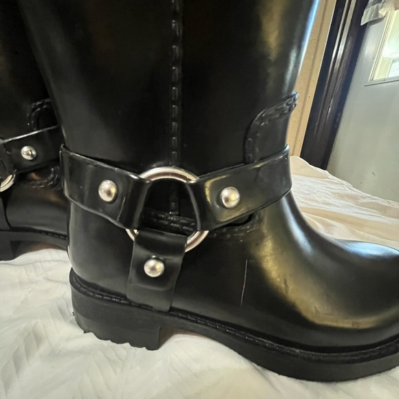 Michael Kors Stormy Harness Pull On Rain Boots - Picture 6 of 11